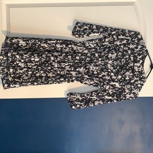 Short Blue and white patterned dress.